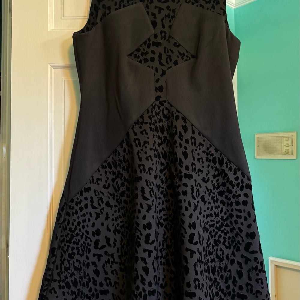 Karl Lagerfeld women’s mid length dress size 14